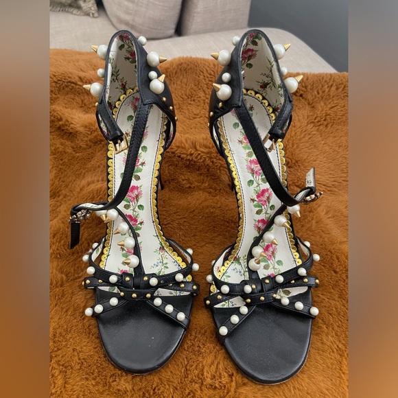 Gucci heels - Picture 2 of 10